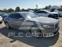 2022 BMW 740 фото