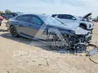 2022 BMW M8 фото