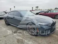 2022 BMW M8 photo