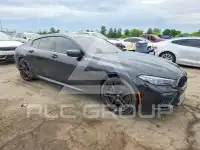 2022 BMW M8 фото