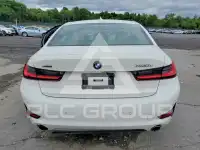2022 BMW 330 фото