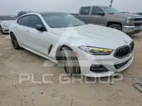 2022 BMW M8 фото