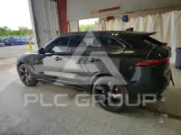 2022 Jaguar F-PACE фото