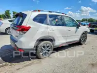 2022 Subaru Forester фото