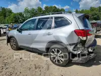 2022 Subaru Forester photo