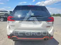 2022 Subaru Forester фото