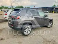 2022 Jeep COMPASS photo