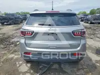 2022 Jeep COMPASS photo