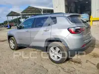 2022 Jeep COMPASS photo