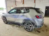 2022 Jeep COMPASS фото