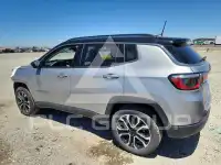 2022 Jeep COMPASS photo