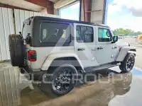 2022 Jeep WRANGLER фото
