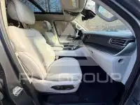 2022 Jeep WAGONEER photo