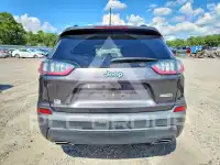2022 Jeep CHEROKEE photo