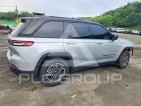 2022 Jeep CHEROKEE photo