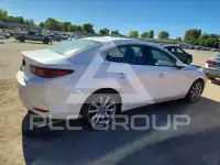 2022 Mazda 3 photo