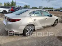 2022 Mazda 3 photo