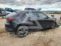 2022 Mazda 3 photo