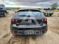 2022 Mazda 3 photo