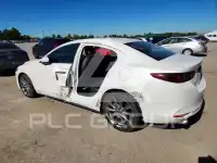 2022 Mazda 3 photo
