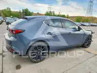 2022 Mazda 3 фото