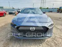 2022 Mazda 3 photo