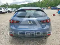 2022 Mazda 3 photo
