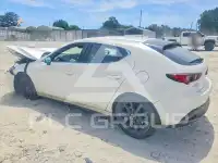2022 Mazda 3 photo