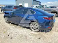 2022 Mazda 3 photo