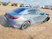 2022 Mazda 3 фото