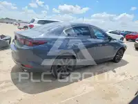 2022 Mazda 3 photo