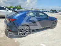 2022 Mazda 3 фото