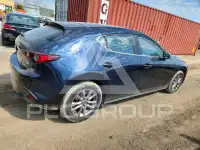 2022 Mazda 3 photo