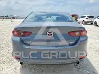 2022 Mazda 3 photo