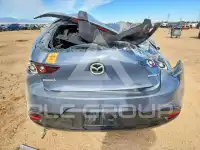 2022 Mazda 3 photo
