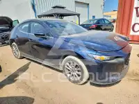 2022 Mazda 3 photo