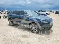2022 Lincoln NAUTILUS photo