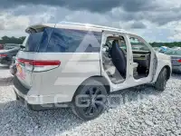 2022 Lincoln NAVIGATOR photo