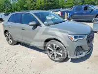 2022 Audi Q3 фото