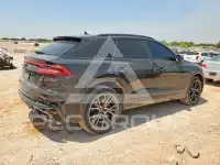 2022 Audi Q8 фото