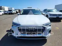 2022 Audi E-TRON фото