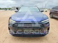 2022 Audi E-TRON фото