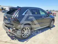 2022 Cadillac XT4 фото
