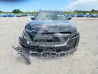 2022 Cadillac CT5 фото