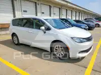 2022 Chrysler Pacifica photo