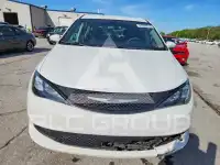 2022 Chrysler Pacifica photo