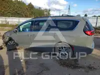 2022 Chrysler PACIFICA photo
