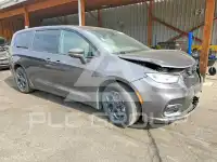2022 Chrysler PACIFICA photo