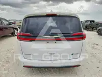 2022 Chrysler PACIFICA photo