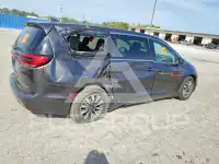 2022 Chrysler PACIFICA photo